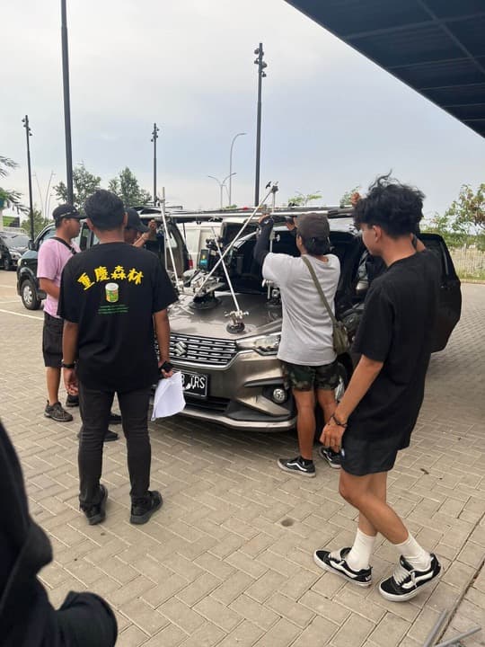 Behind the scenes - Tim produksi